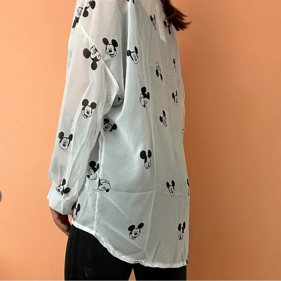 Mickey Mouse - Picture 3 of 5